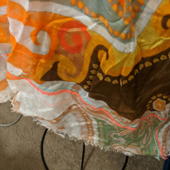 NWT oversized hand printed scarf - Picture 2 of 4